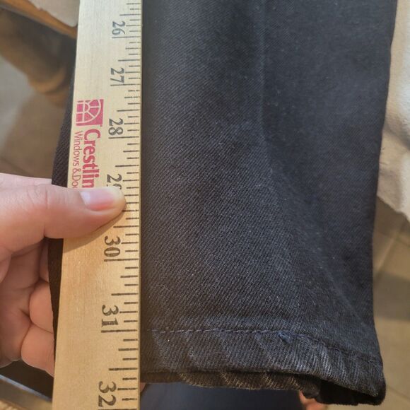 Vintage Levis 551 Relaxed Fit Tapered Leg Size 12 Long Jeans - Picture 8 of 10